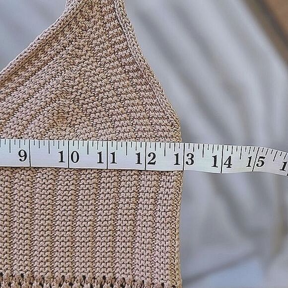 Streetwear Society beige crochet v-neck crop tank size S - Picture 9 of 11